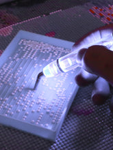 Load image into Gallery viewer, 5D LED Diamond Painting Pen with Light Comfort Grip Faster Drilling Pen (Silver)