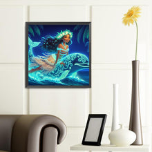 Load image into Gallery viewer, Diamond Painting - Full Round - Glowing Princess Moana (40*40CM)