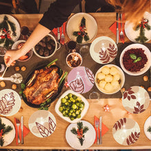 Load image into Gallery viewer, 8Pcs Leaf Diamond Painting Coasters with Holder Animal for Party Decor