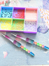 Load image into Gallery viewer, Diamond Painting Pen Diamond Art Pen with Glowing Bead for Kids Adults (3 Color)