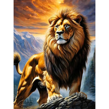 Load image into Gallery viewer, Diamond Painting - Full Round - Looking at the lion from afar (30*40CM)