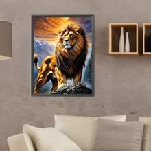 Load image into Gallery viewer, Diamond Painting - Full Round - Looking at the lion from afar (30*40CM)