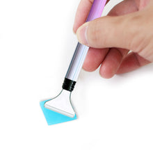 Load image into Gallery viewer, Diamond Painting Pen 5D DIY Plastic Tip Diamond Painting Pen for Kids Adults