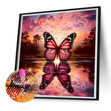 Load image into Gallery viewer, Diamond Painting - Full Round - Butterfly in the Lake (30*30CM)