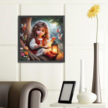 Load image into Gallery viewer, Diamond Painting - Full Round - Little girl reading with a lamp (40*40CM)