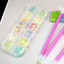 Load image into Gallery viewer, Diamond Art Pen Kit Rhinestones Storage Case Diamond Painting Accessories Kit