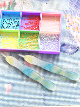 Load image into Gallery viewer, Diamond Painting Art Sticky Drill Dot Pen Stylus Diamond Art Pen (Blue Yellow)