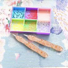 Load image into Gallery viewer, Diamond Painting Art Sticky Drill Dot Pen Stylus Diamond Art Pen (Gold)