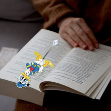 Load image into Gallery viewer, 2Pcs Special Shape Donald Duck Diamond Art Bookmark with Pendant for Book Lovers