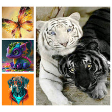 Load image into Gallery viewer, 4pcs Round Diamond Painting Set - Animal series (30*40CM)