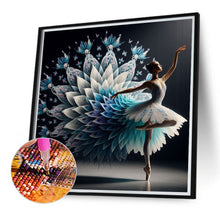 Load image into Gallery viewer, Diamond Painting - Full Round - Dancing peacock skirt beauty (40*40CM)