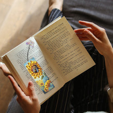 Load image into Gallery viewer, 3Pcs Special Shaped Sunflower Bee DIY Diamond Painting Bookmark Making Kit Decor