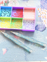 Load image into Gallery viewer, Sequins Diamond Painting Pen with Clay & 6 Tips Glitter Diamond Art Pen