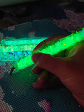 Load image into Gallery viewer, Sequins Diamond Painting Pen with 12 Tips Diamond Art Drill Pen for Art Crafts