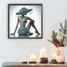 Load image into Gallery viewer, Diamond Painting - Partial Special Shaped - Elegant lady with pearls (40*40CM)