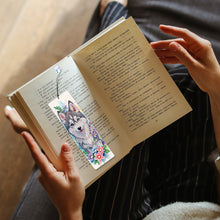 Load image into Gallery viewer, 4Pcs Special Shape Feather 5D DIY Diamond Painting Bookmark for Reading Day Gift