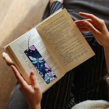 Load image into Gallery viewer, 4Pcs Special Shape Feather 5D DIY Diamond Painting Bookmark for Reading Day Gift