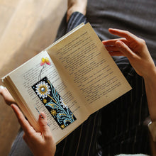 Load image into Gallery viewer, 4Pcs PET Special Shaped Flower DIY Diamond Painting Bookmark for Reading Lover