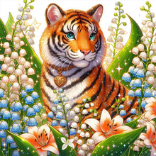 Load image into Gallery viewer, Diamond Painting - Full Round - Tiger and flower (30*30CM)