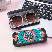 Load image into Gallery viewer, Cat Diamond Painting Eyeglasses Case 5D DIY Eyewear Organizer Case for Art Craft