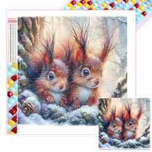 Load image into Gallery viewer, Diamond Painting - Full Square - Small animals in the snow (30*30CM)