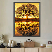Load image into Gallery viewer, Diamond Painting - Full Round - Sunset tree reflection (40*50CM)