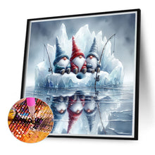 Load image into Gallery viewer, Diamond Painting - Full Round - Gnome Fishing In The Snow (30*30CM)