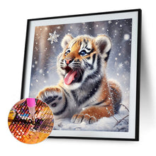 Load image into Gallery viewer, Diamond Painting - Full Square - Feel the Taste of Snow (30*30CM)
