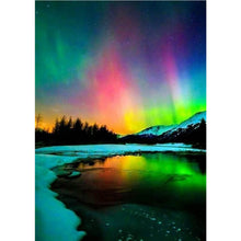 Load image into Gallery viewer, Diamond Painting - Full Square - Aurora In The Dark Night (50*70CM)