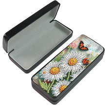 Load image into Gallery viewer, Diamond Painting Eyeglasses Case Cat 5D DIY Eyewear Organizer Case for Art Craft