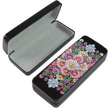 Load image into Gallery viewer, Diamond Painting Eyeglasses Case Cat 5D DIY Eyewear Organizer Case for Art Craft