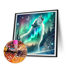Load image into Gallery viewer, Diamond Painting - Full Round - Wolf Under The Aurora (30*30CM)