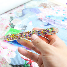 Load image into Gallery viewer, DIY 5D Diamond Stylus Pen Art Dotting Pen Threaded Spotting Pen(Star Model)