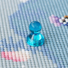 Load image into Gallery viewer, 4pcs Diamond Painting Holder Colorful Translucent Diamond Painting Cover Minders