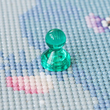 Load image into Gallery viewer, 4pcs Diamond Painting Holder Colorful Translucent Diamond Painting Cover Minders