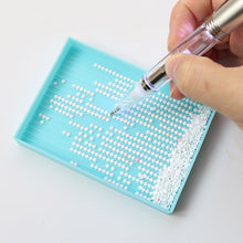 Load image into Gallery viewer, Diamond Painting Drill Pens with Light Diamond Painting Tools Set (White)