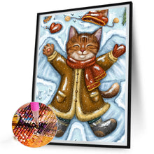 Load image into Gallery viewer, Diamond Painting - Full Round - Cat lying in the snow (40*50CM)
