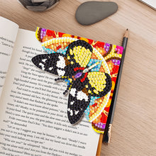 Load image into Gallery viewer, 4PCS Special Shape+Round Diamond Painting Bookmark Kits Kits (Garden Butterfly)