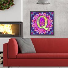Load image into Gallery viewer, Diamond Painting - Full Round - Mandala letter Q (30*30CM)