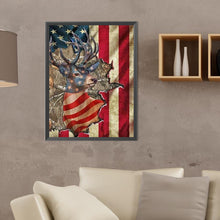 Load image into Gallery viewer, Diamond Painting - Full Round - Elk and Stars and Stripes (30*40CM)