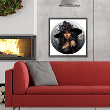 Load image into Gallery viewer, Diamond Painting - Full Round - Gorgeous witch (30*30CM)
