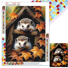 Load image into Gallery viewer, Diamond Painting - Full Square - Hedgehog in the woods (30*40CM)