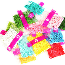 Load image into Gallery viewer, Christmas Flower Special Shaped+Round Diamond Painting Wall Decor Wreath (#6)