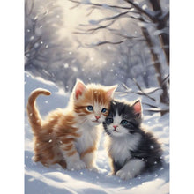 Load image into Gallery viewer, Diamond Painting - Full Round - kittens in the snow (30*40CM)