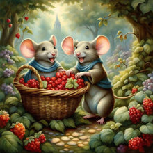 Load image into Gallery viewer, Diamond Painting - Full Round - Two mice in the forest (30*30CM)