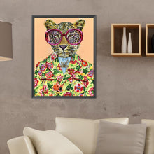 Load image into Gallery viewer, Diamond Painting - Full Round - Anthropomorphic leopard (30*40CM)