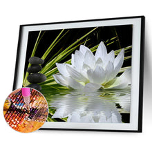 Load image into Gallery viewer, White Lotus 40*30CM(Canvas) Round Drill Diamond Painting