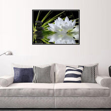 Load image into Gallery viewer, White Lotus 40*30CM(Canvas) Round Drill Diamond Painting