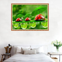 Load image into Gallery viewer, Green Leaf Ladybug 40*30CM(Canvas) Round Drill Diamond Painting