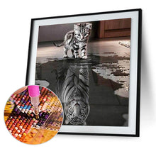 Load image into Gallery viewer, Cat Tiger 30*30CM(Canvas) Round Drill Diamond Painting